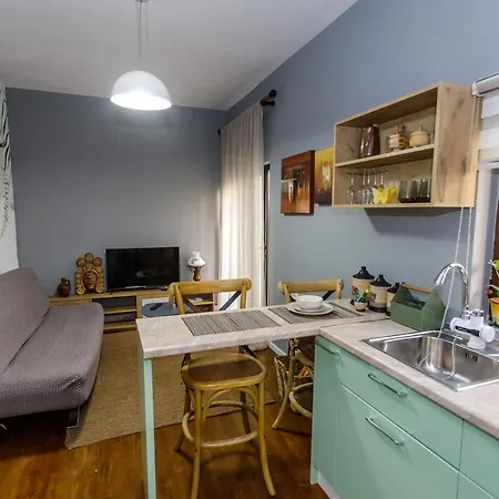 24 Apartmán